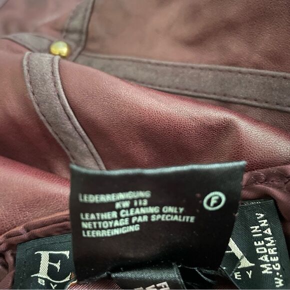 Vintage 80s-90s Escada Margaretha Ley Leather Studded Skirt Burgundy - Picture 9 of 10